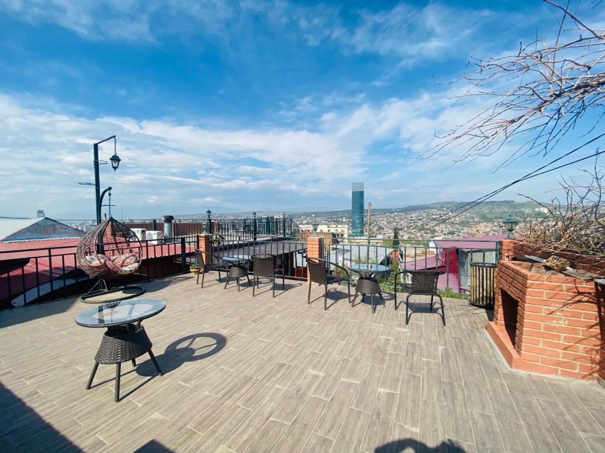 9 Borbalo Street Apartment With Terrace Tbilisi Eksteriør bilde