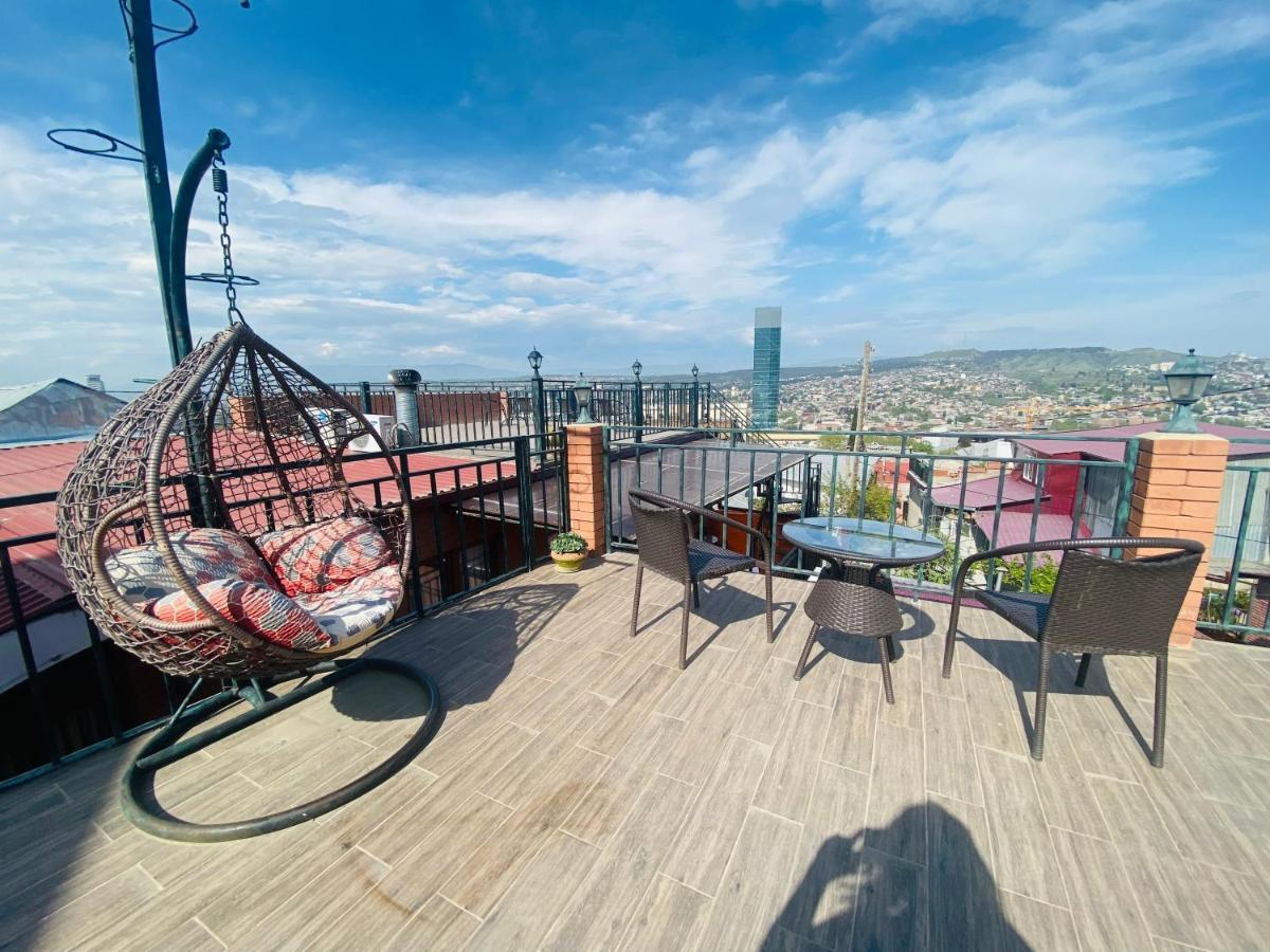 9 Borbalo Street Apartment With Terrace Tbilisi Eksteriør bilde