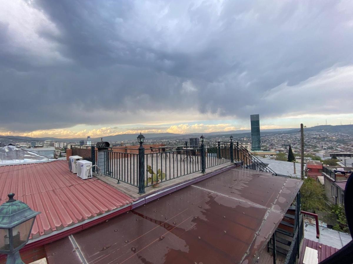 9 Borbalo Street Apartment With Terrace Tbilisi Eksteriør bilde