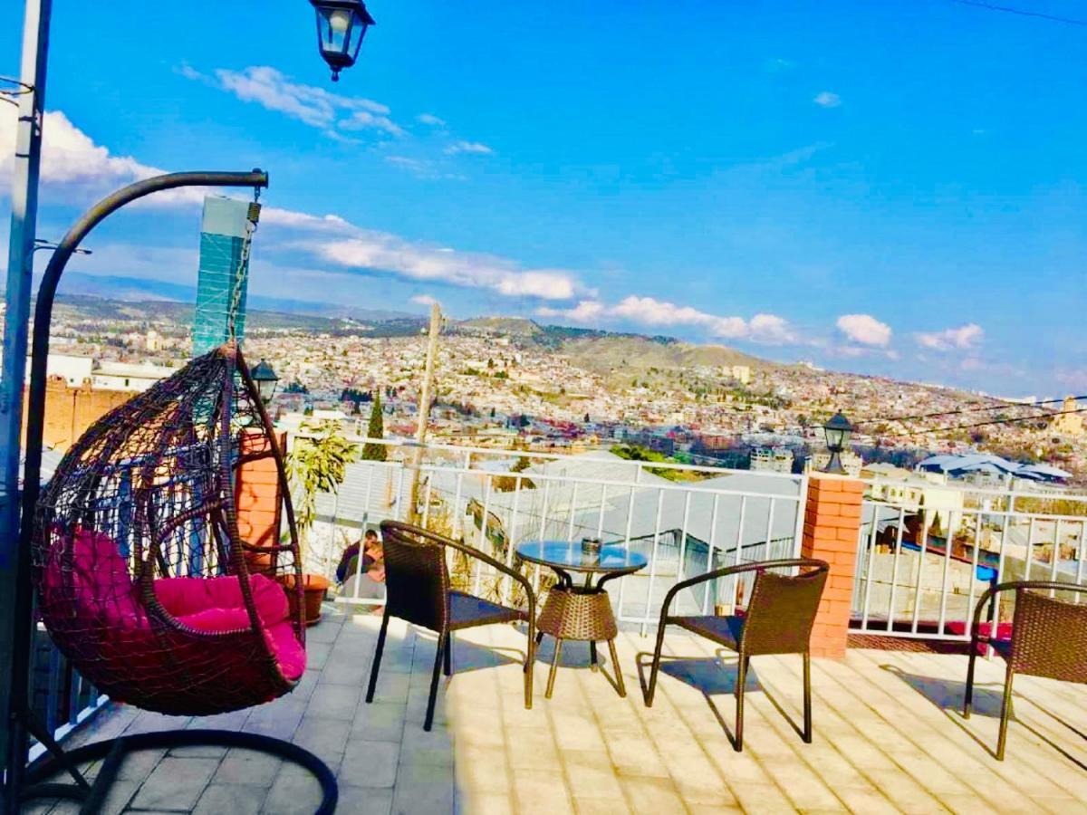 9 Borbalo Street Apartment With Terrace Tbilisi Eksteriør bilde